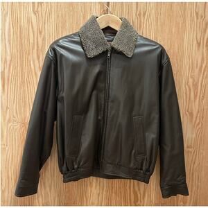 Vintage 1990s Golden Bear Brown Leather Bomber Fur Collar Men's Large